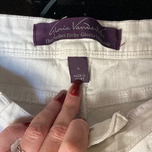 2 pairs  Gloria Vanderbilt White bottoms. One Capri and one full length jean